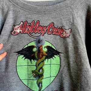 Band tee | Graphic Tee | lightweight sweatshirt